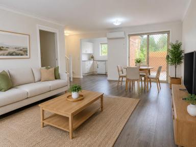 Townhouse For Lease - NSW - Albion Park - 2527 - Neat and Spacious 3 Bedroom Townhouse (Image 2)