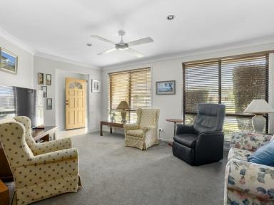 House For Sale - NSW - Old Bar - 2430 - SPACE FOR THE FAMILY, LIFESTYLE FOR EVERYONE  (Image 2)