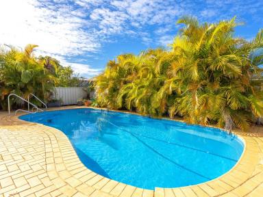 House For Sale - NSW - Old Bar - 2430 - SPACE FOR THE FAMILY, LIFESTYLE FOR EVERYONE  (Image 2)