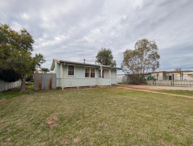 House For Sale - NSW - Balranald - 2715 - Affordable Opportunity on a Dual Access Allotment  (Image 2)