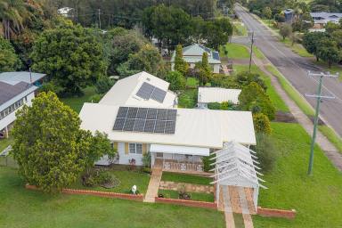 House Auction - QLD - Cooroy - 4563 - Deceased Estate - Prime Cooroy Position  (Image 2)