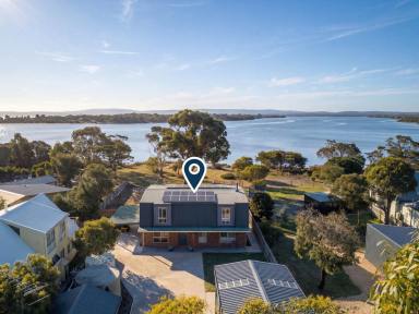 House For Sale - TAS - Coles Bay - 7215 - Swanwick Bay - Life On The Edge Of The Water  (Image 2)