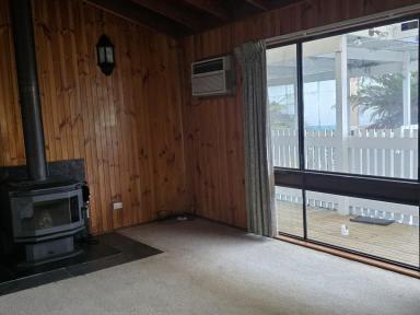 House For Lease - VIC - Bairnsdale - 3875 - 3 BEDROOM HOME IN EAST BAIRNSDALE  (Image 2)