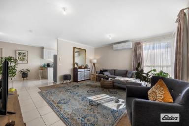 Unit For Sale - VIC - Ararat - 3377 - Affordable & Immaculate Central Brick Unit (Image 2)