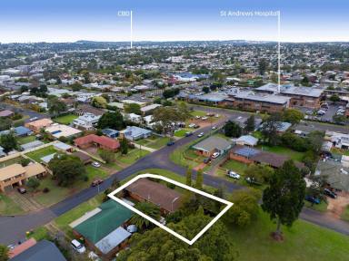 House For Sale - QLD - Rockville - 4350 - Opportunity Adjoining Doherty St Park & only 100m from Saint Andrew's Hospital  (Image 2)