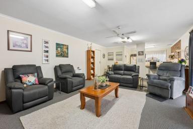 Unit For Sale - VIC - Mildura - 3500 - CENTRALLY LOCATED UNIT  (Image 2)