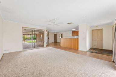 House For Sale - VIC - Red Cliffs - 3496 - A PERFECT FIRST HOME, DOWNSIZER OR INVESTMENT  (Image 2)