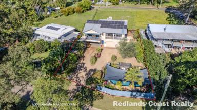 House For Sale - QLD - Lamb Island - 4184 - Sea Views, Pool & Island Lifestyle — The Complete Package  (Image 2)