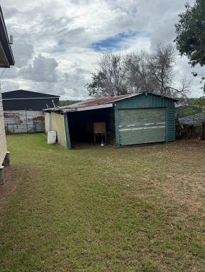 House For Sale - QLD - Warwick - 4370 - Character Cottage Ready for Transformation  (Image 2)