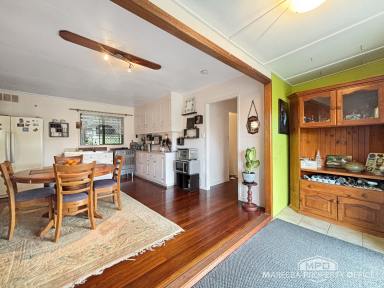 House For Sale - QLD - Mareeba - 4880 - PRIVATE, UPGRADED & PACKED WITH LIFESTYLE APPEAL  (Image 2)