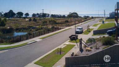 Residential Block For Sale - VIC - San Remo - 3925 - Premium Bay Views With Ready-to-Build Convenience  (Image 2)
