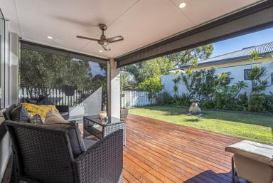 House For Sale - WA - Dawesville - 6211 - RESORT LIVING AT ITS BEST!!! (Image 2)