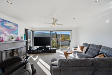House For Lease - TAS - Warrane - 7018 - Beautiful & Spacious Family Home in a Prime Warrane Location  (Image 2)