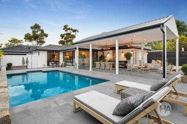 House For Sale - VIC - Mount Eliza - 3930 - Decadent in Design  (Image 2)