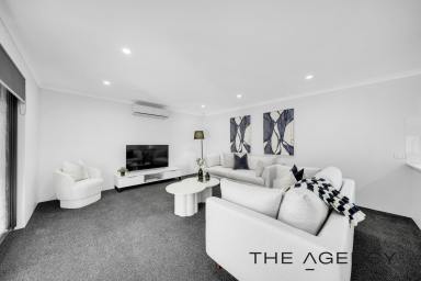 House For Sale - WA - Madeley - 6065 - Contemparay Chic, Masterfully Transformed! (Image 2)