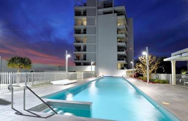 Apartment For Sale - WA - Mandurah - 6210 - STUNNING EXECUTIVE APARTMENT  (Image 2)
