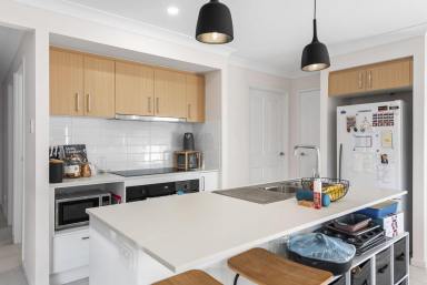 House For Sale - QLD - Glenvale - 4350 - Modern Investment Opportunity in a Prime Glenvale Location  (Image 2)