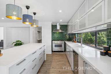 House For Sale - WA - Chidlow - 6556 - Where Lifestyle Meets Luxury – The Ultimate Chidlow Escape (Image 2)