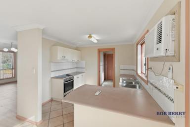 Villa For Lease - NSW - Dubbo - 2830 - Two bedroom villa, short walk to Orana Mall Shopping Plaza (Image 2)