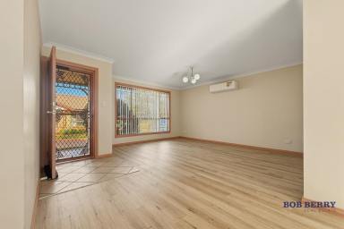 Villa For Lease - NSW - Dubbo - 2830 - Two bedroom villa, short walk to Orana Mall Shopping Plaza (Image 2)
