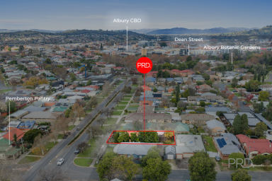 House For Sale - NSW - Albury - 2640 - CENTRAL ALBURY CHARM WITH EXCEPTIONAL FAMILY APPEAL (Image 2)