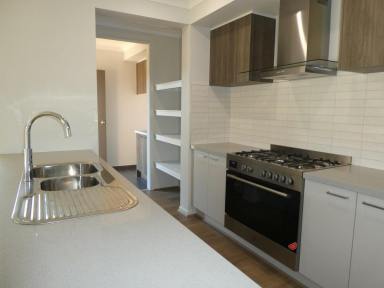 House For Lease - VIC - Lucknow - 3875 - 31  EUCALYPTUS WAY  (Image 2)