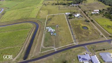House For Sale - QLD - Kinchant Dam - 4741 - Lifestyle, Space, Pool & Serenity on Over 5 Acres (Image 2)