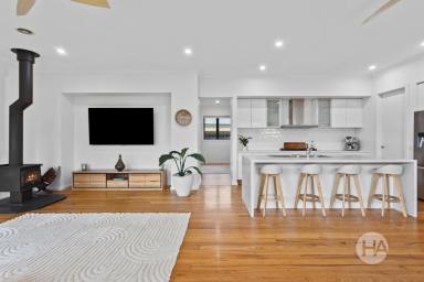 House For Sale - VIC - St Andrews Beach - 3941 - Relaxed Coastal Living in the Heart of St Andrews Beach (Image 2)