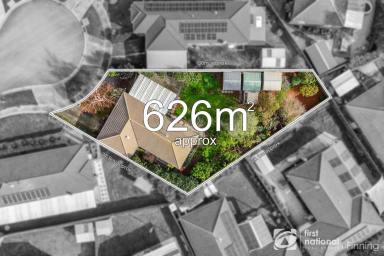 House For Sale - VIC - Cranbourne West - 3977 - It's All Here... Better Hurry!  (Image 2)