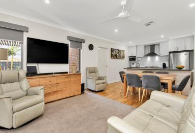 House For Sale - NSW - Wentworth - 2648 - Living The Peaceful Life! (Image 2)