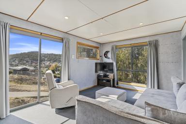 House For Lease - TAS - Geilston Bay - 7015 - Spacious Two-Bedroom Home with Stunning Surroundings - $600 Per Week (Image 2)