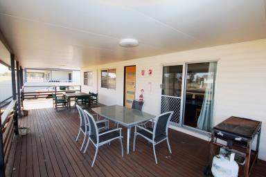 House Auction - QLD - Rolleston - 4702 - Modern Lowset Family Home on Large Allotment  (Image 2)