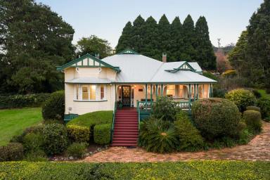 House For Sale - QLD - Mount Lofty - 4350 - One Landmark Opportunity - 1 Acre in 4 Titles with Views  (Image 2)