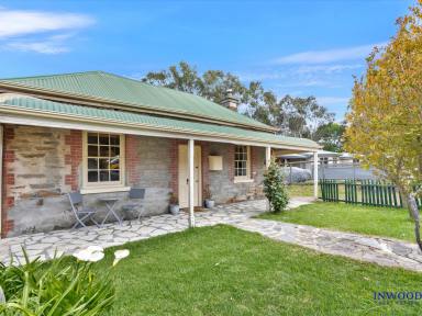 House For Sale - SA - Tungkillo - 5236 - Affordable historic charm meets country lifestyle opportunity. Space and character with room to add your touches to create your country home.  (Image 2)