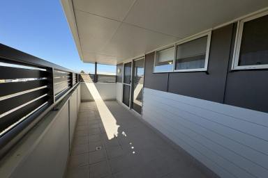 Unit For Lease - NSW - Tanilba Bay - 2319 - WELL PRESENTED 1-BEDROOM TOWNHOUSE IN A CONVENIENT LOCATION. (Image 2)