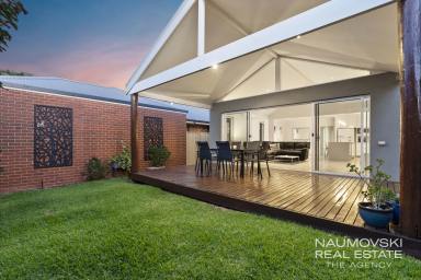 House For Sale - WA - Karrinyup - 6018 - THE KARRINYUP LIFESTYLE AWAITS! (Image 2)