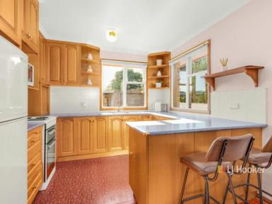 House For Sale - TAS - Devonport - 7310 - One Hundred Tasman Street  (Image 2)