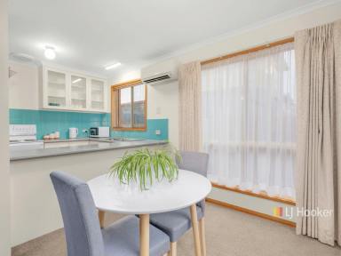 Unit For Sale - TAS - Devonport - 7310 - Unit in Prime Location  (Image 2)