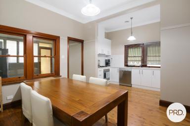 House For Lease - NSW - East Albury - 2640 - BEAUTIFUL EAST ALBURY HOME! (Image 2)