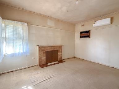 House For Sale - VIC - Swan Hill - 3585 - Renovate or Rebuild - Opportunity on 650m² (Image 2)