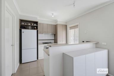 Townhouse For Sale - VIC - Kennington - 3550 - Modern, Low Maintenance Living, Close to It All  (Image 2)