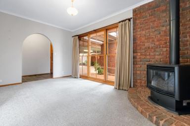House For Sale - VIC - Red Cliffs - 3496 - LIVE IN, INVEST IN OR RETIRE IN (Image 2)