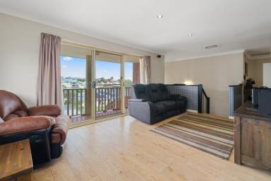 House For Sale - NSW - Raymond Terrace - 2324 - ELEVATED FAMILY LIVING WITH STUNNING GARDENS, SOLAR EFFICIENCY & VERSATILE SPACES!  (Image 2)