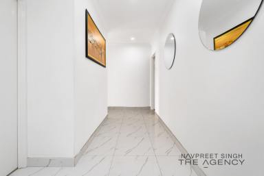 House For Sale - WA - Wellard - 6170 - Modern Family Living in a Prime Wellard Location  (Image 2)