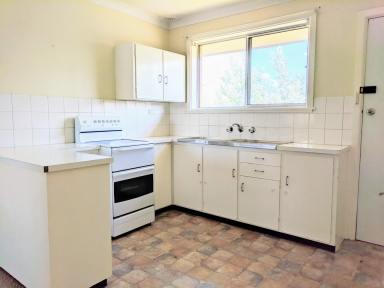 Unit For Lease - NSW - Tamworth - 2340 - CONVENIENT LOCATION, AFFORDABLE RENT!  (Image 2)