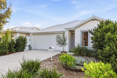 House For Sale - WA - Girrawheen - 6064 - Modern Living Starts Here – Built in 2019 & Ready to Enjoy  (Image 2)