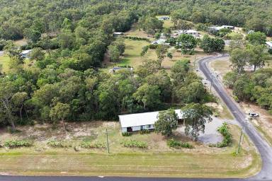 House For Sale - QLD - Ellerbeck - 4816 - Recently Completed Lifestyle Retreat with Spectacular Mountain Views  (Image 2)