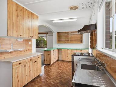 House For Lease - TAS - Risdon Vale - 7016 - Quiet cul-de-sac living with space, sun and huge workshop (Image 2)