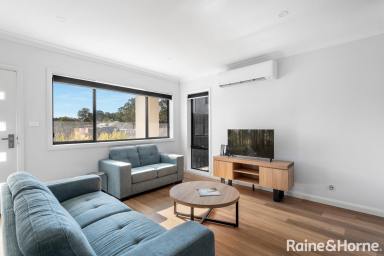 House For Sale - NSW - West Nowra - 2541 - Stylish Townhouse Living with Space, Comfort & Convenience  (Image 2)