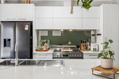 House For Sale - WA - Dayton - 6055 - Modern Family Living with Every Upgrade Already Done!  (Image 2)